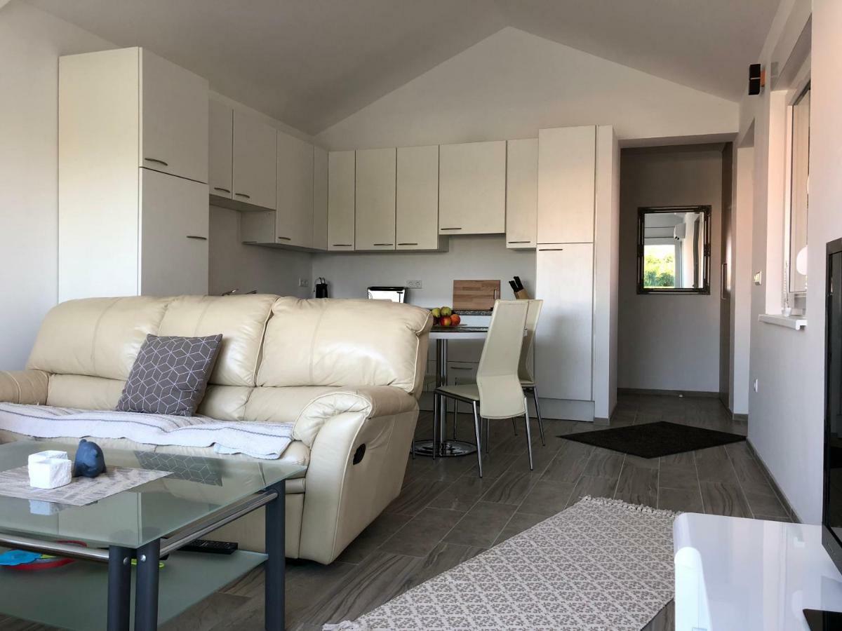 Harmony Vir Luxurioes Ausgestattete Ferienwohnung Mit 65M2 Extérieur photo